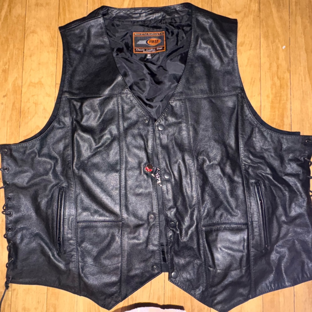Black Leather Men's Motorcycle Vest